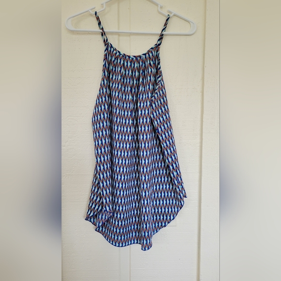 GUC Renee C Tank Top - Picture 2 of 4